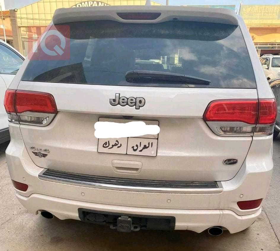 جیپ گراند شیرۆکی